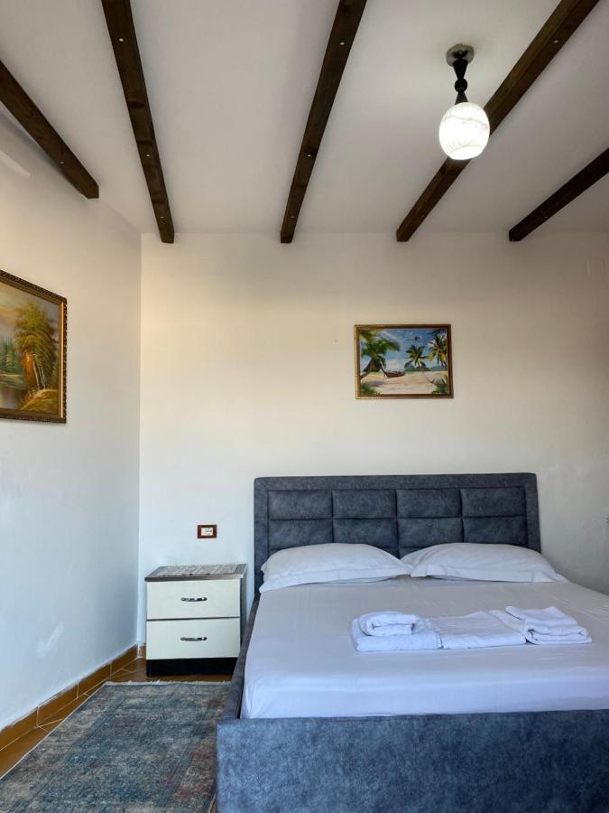 Aria Baci Guest House Berat Buitenkant foto